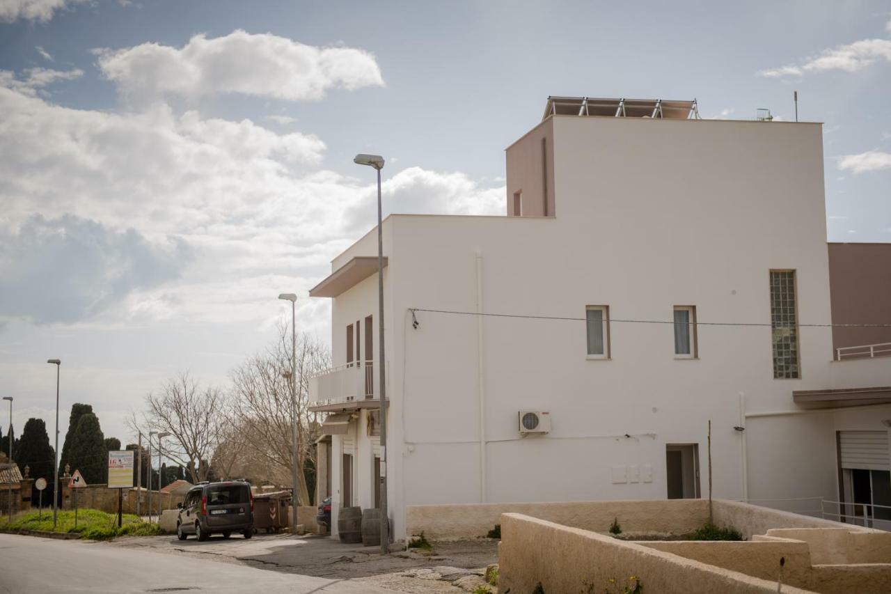 Hotel La Terrazza Di Harmakhis Partanna Exterior foto